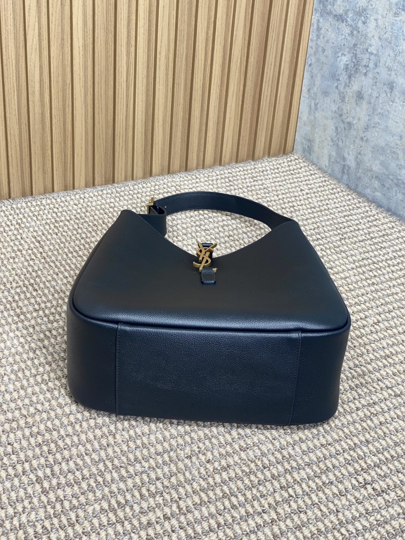 Y51 hobo bags